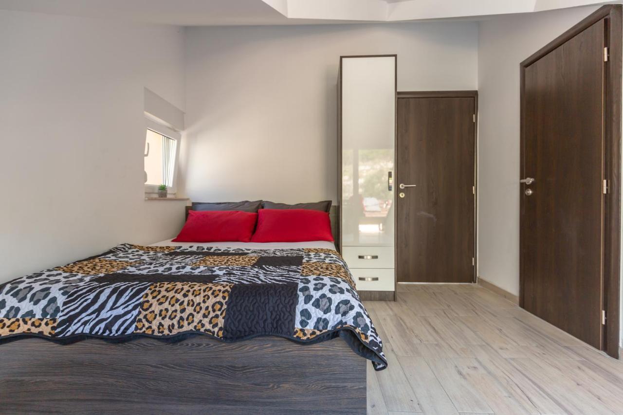 Apartamento Ferdo 2 Makarska Exterior foto