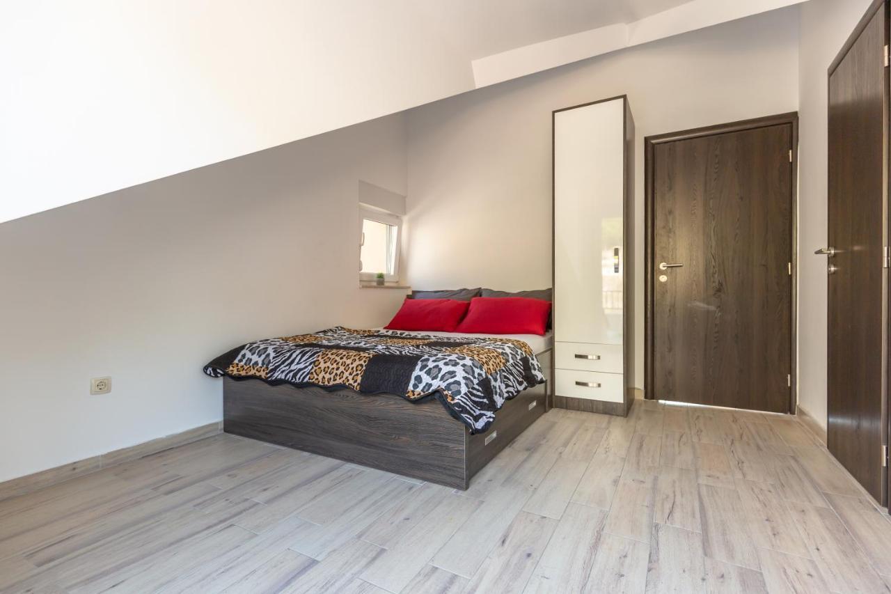 Apartamento Ferdo 2 Makarska Exterior foto
